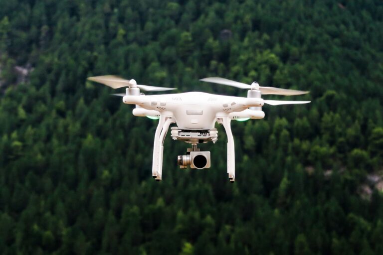 Drohnentechnologie - HEXA und OKTO Kopter Entwicklung